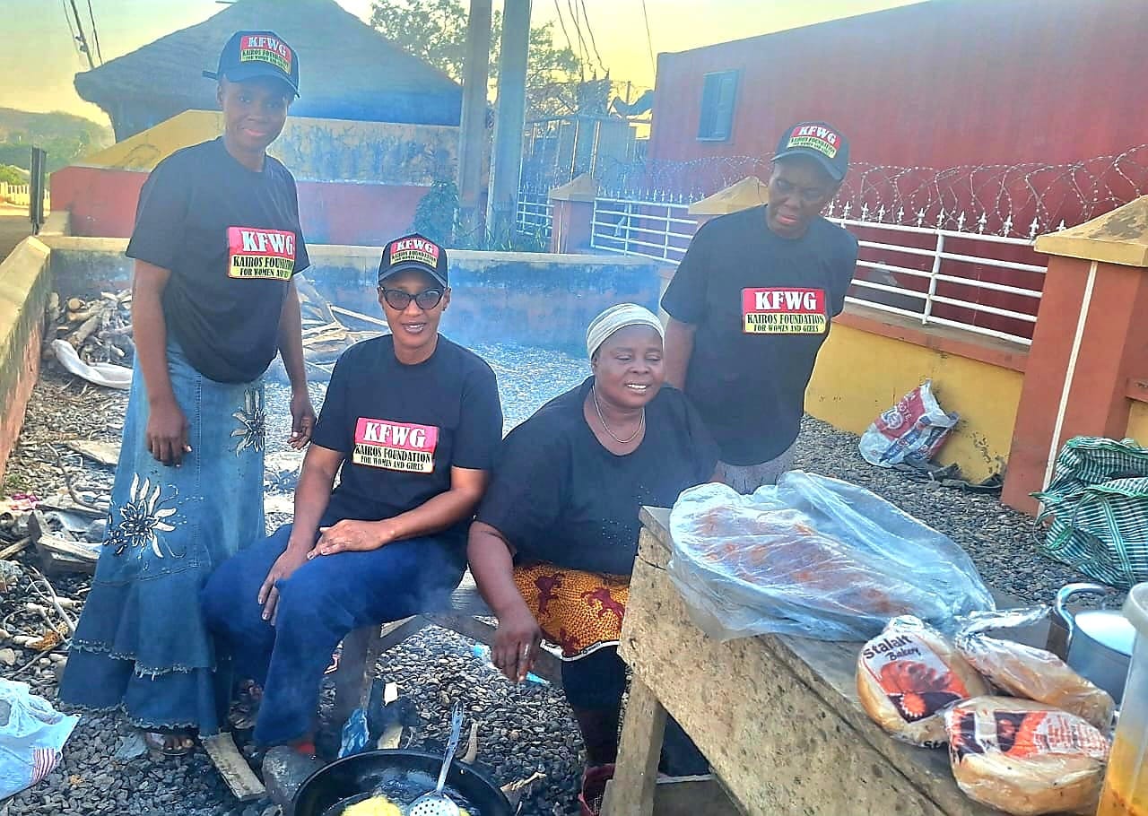 Facilitator demonstrating